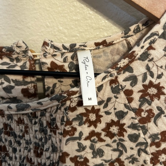 Rylee + Cru Mini Dress Vintage Floral Sadie Stone
Long Sleeve Smocked Relaxed - Picture 3 of 6